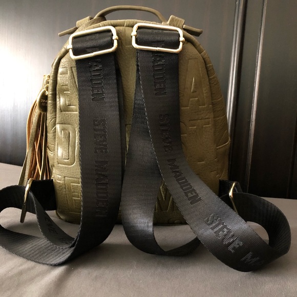 Steve Madden Olive Green BackPack - Picture 3 of 7